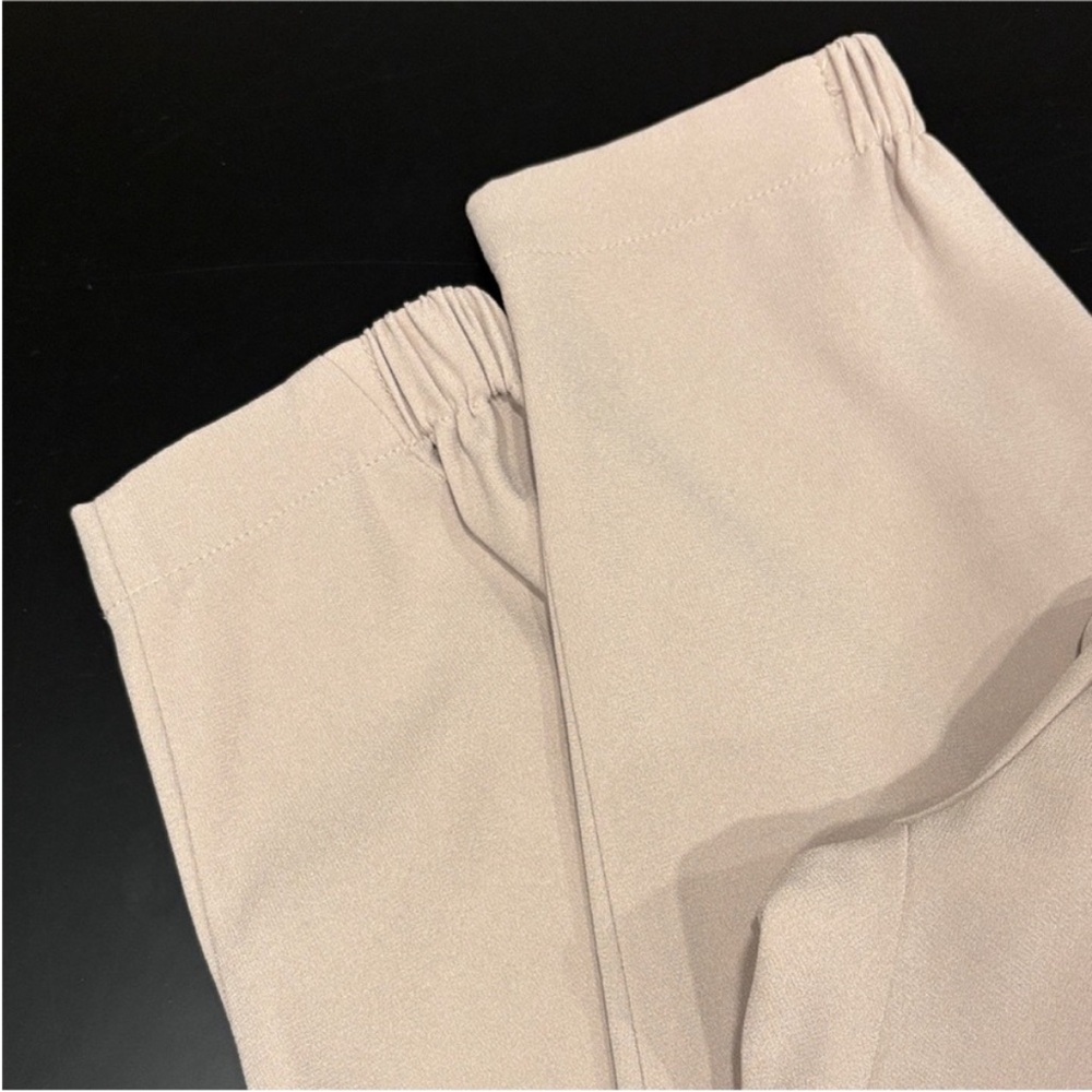 Babaton Aritzia Women's Soft Beige/Taupe Dexter Joggers pants Sz:S - Picture 5 of 9
